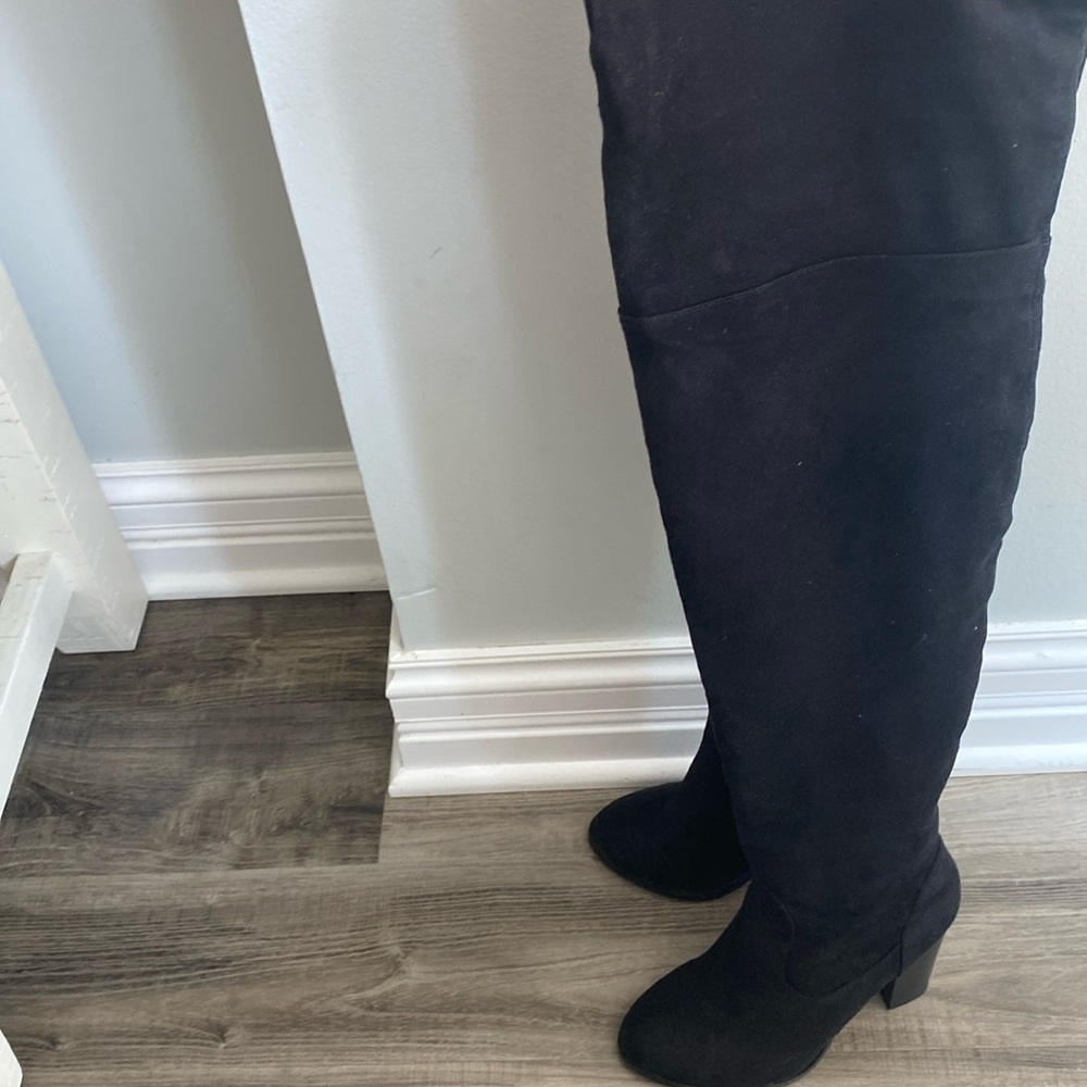 Black boots